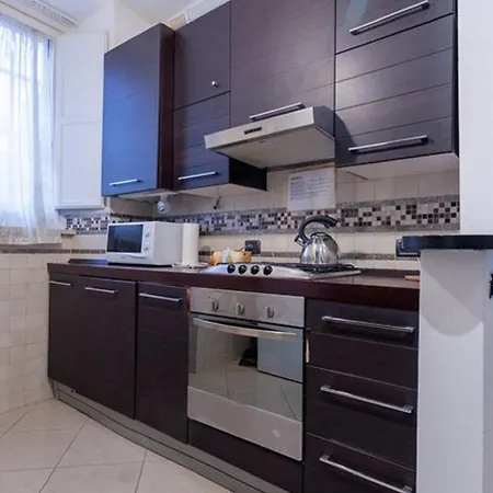 25 Apartman *