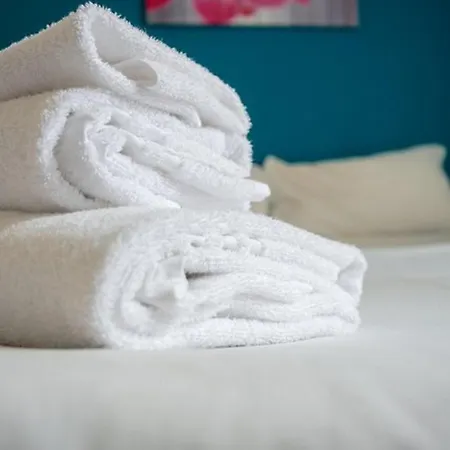 25 Apartman *